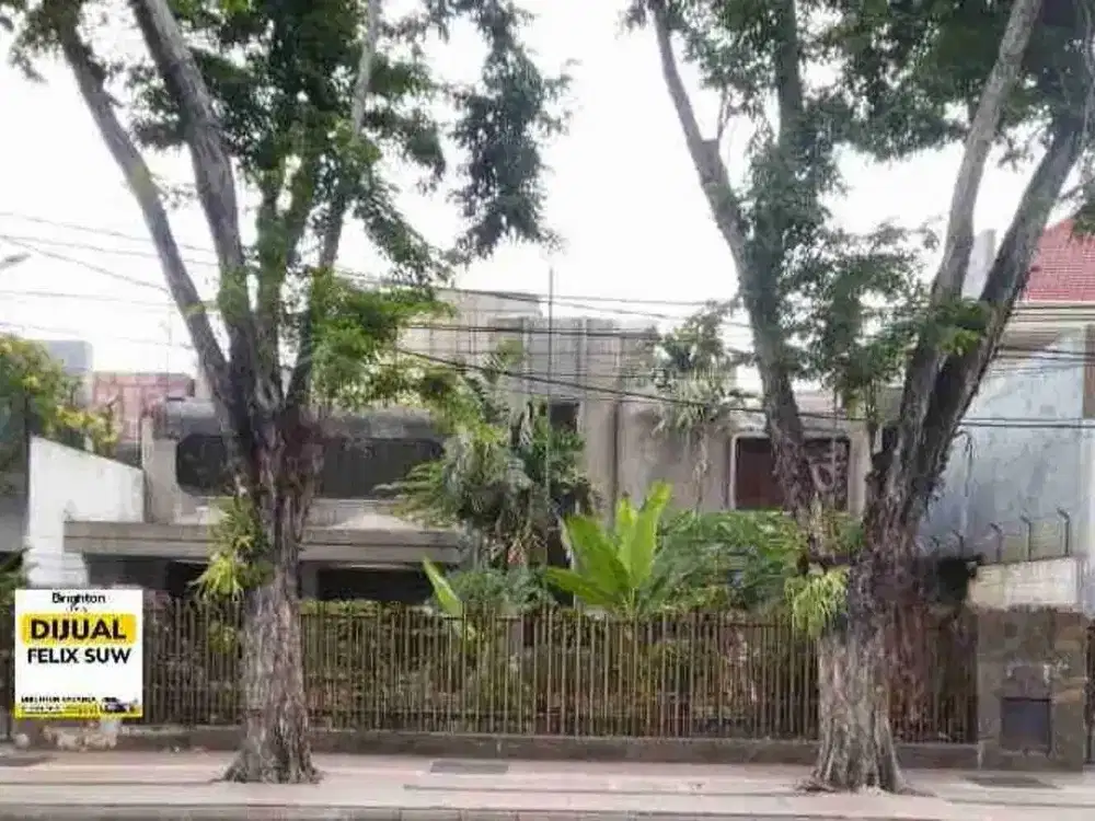 Jual Rumah 2 lt @ Raya Darmo