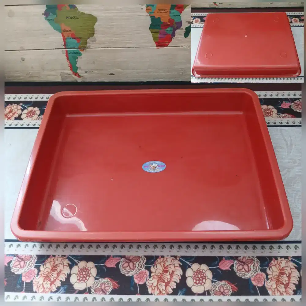 Nampan plastik tray Bee Plast no 3, bekas