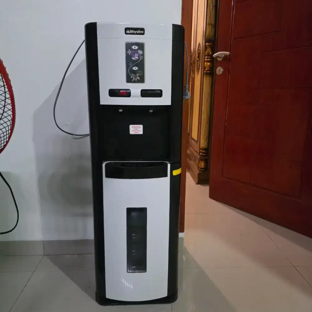 Dijual dispenser miyako air panas,dingin dan kondisi normal