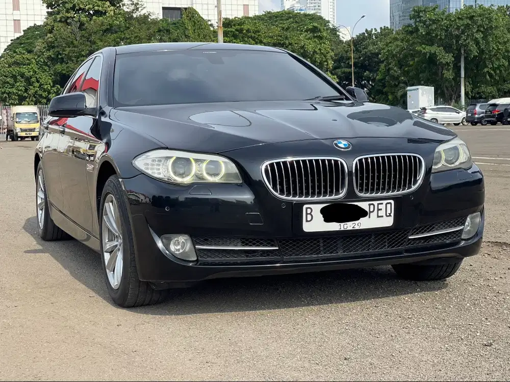 BMW 520D DIESEL AT 2013 HITAM