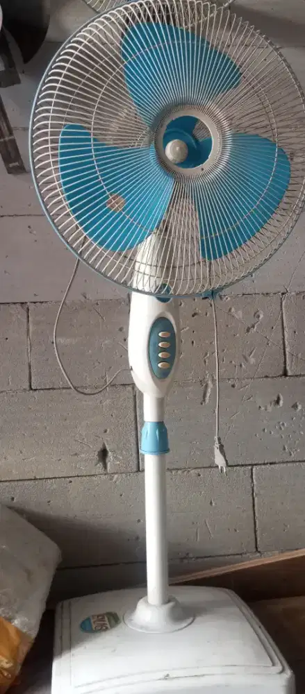 Kipas angin tinggi 16 in miyako