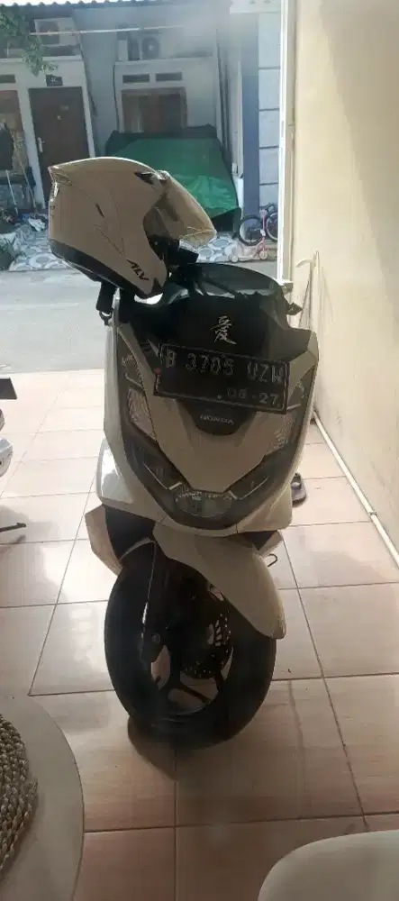 PCX 2022 putih special jual cepat
