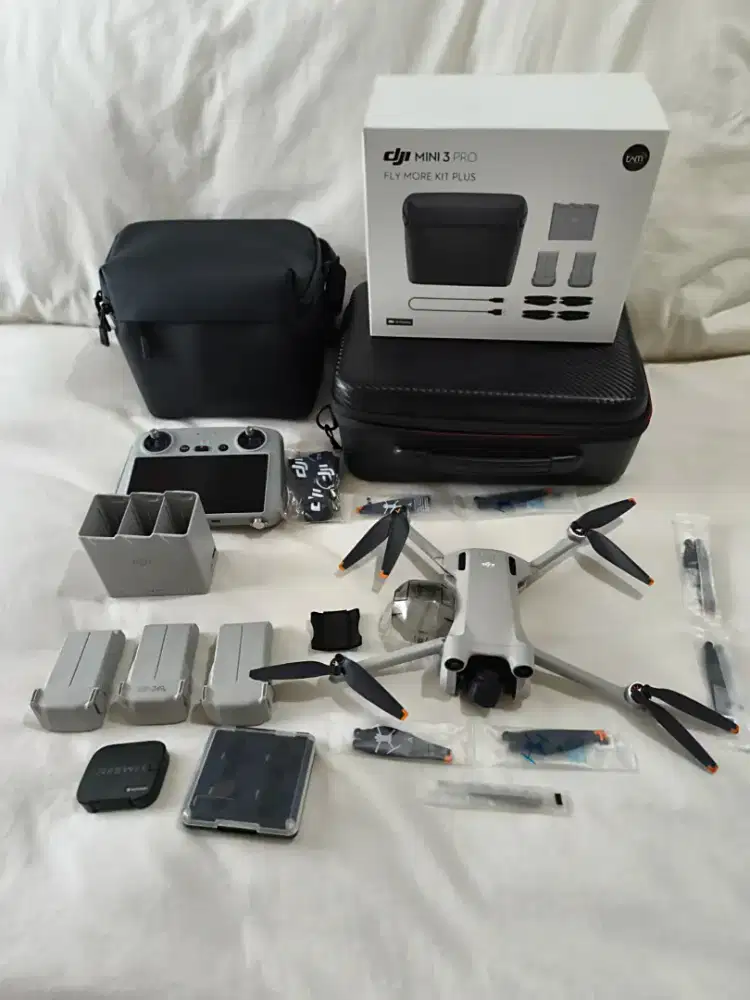 Dji Mini 3 Pro w/ Dji RC w/ Fly More Kit Plus w/ Full Accessories
