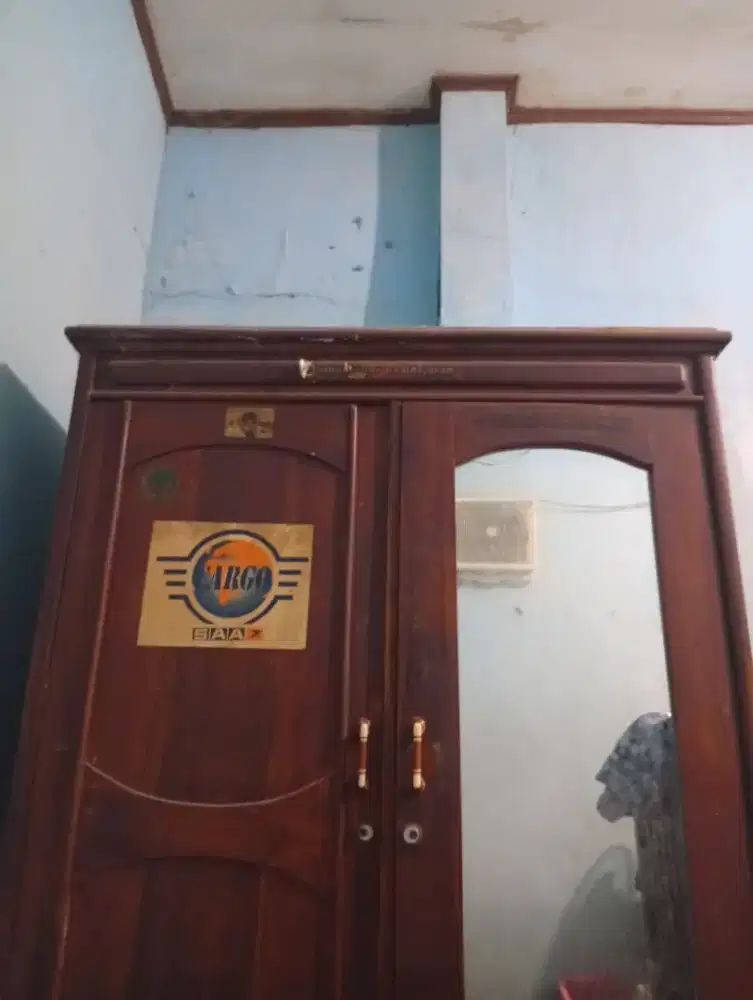 Dijual murah Lemari kayu jati