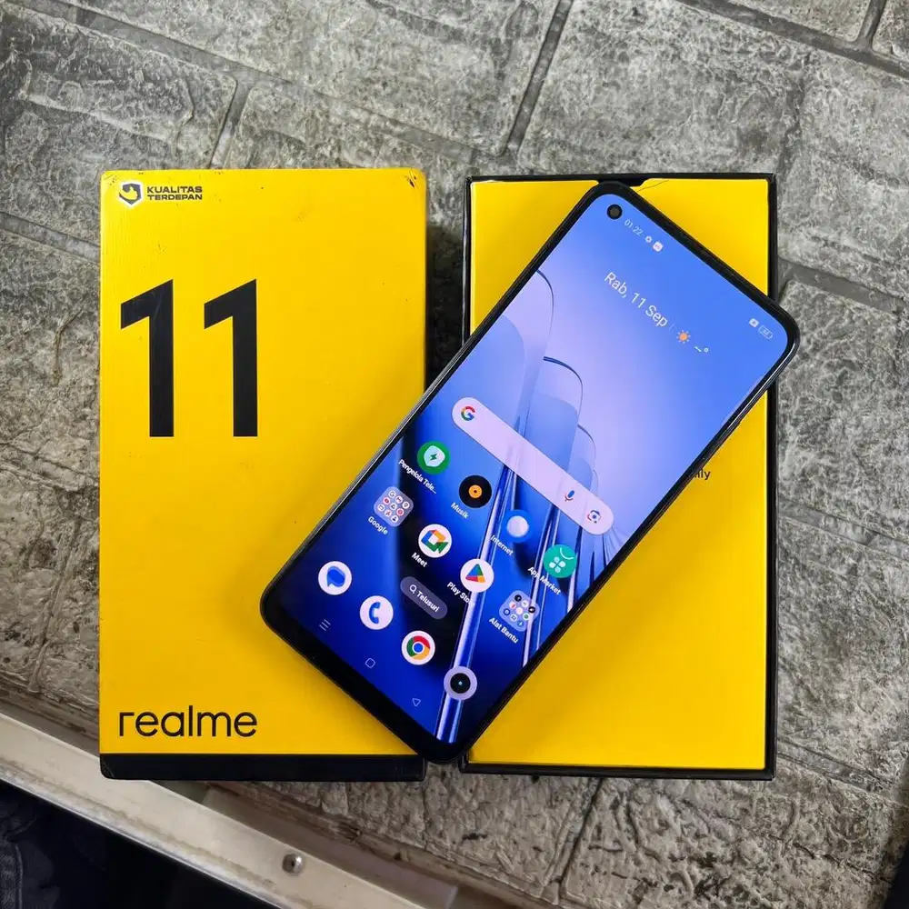 Realme 11 Ram 8/256 GB Lengkap mulus