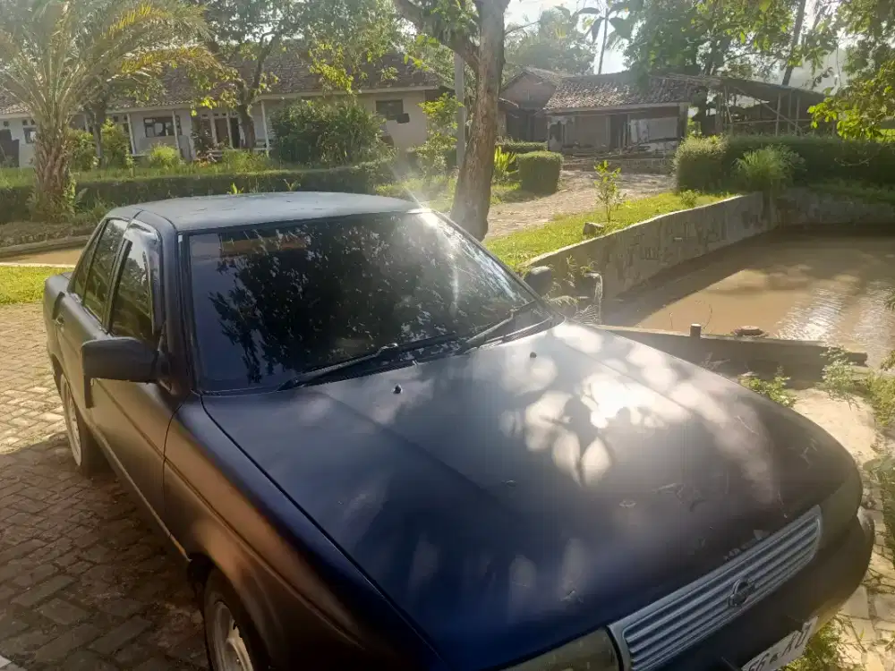 Nissan sunny 1997