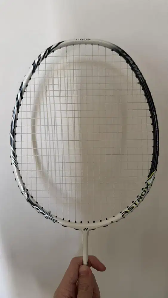 Yonex Astrox99 Game white tiger 4UG5