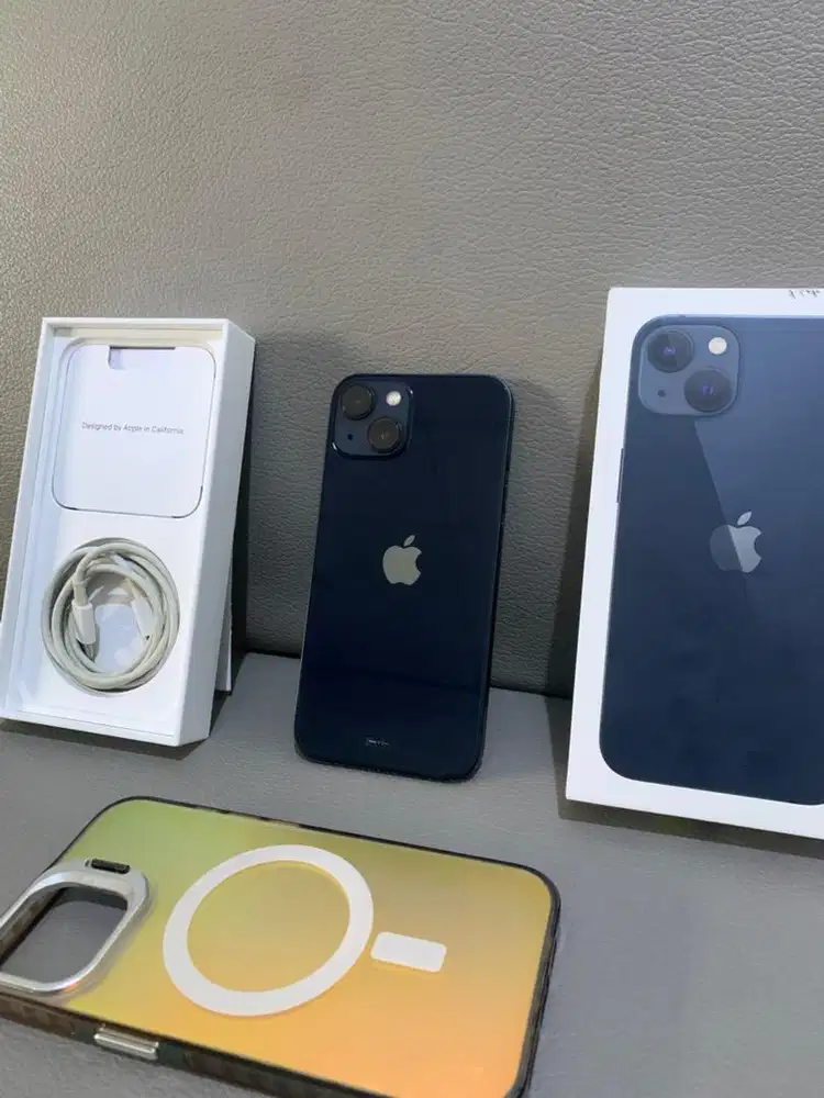 iPhone 13 iBox garansi on