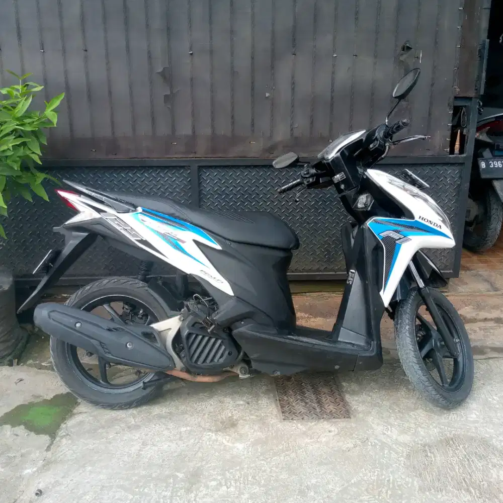 Bismillah numpang jual motor vario