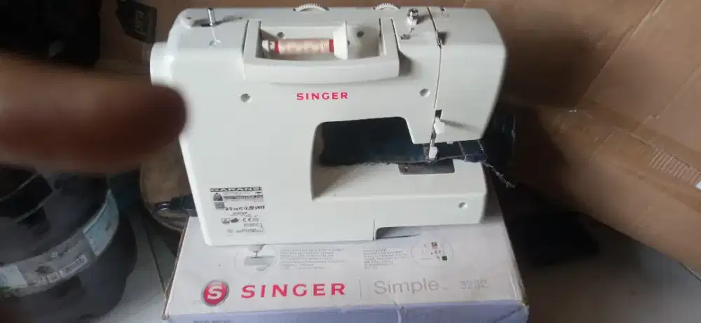 Dijual Cepat Mesin Jahit Singer Type 3232 Banyak Pola