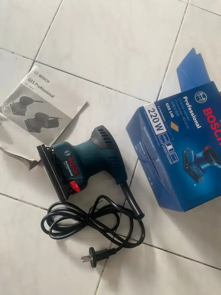 Mesin Amplas BOSCH GSS 140