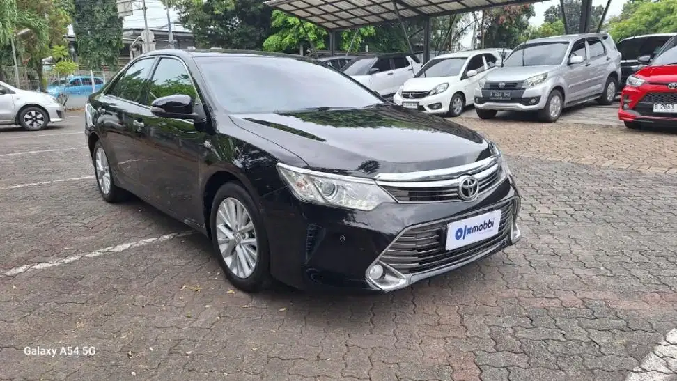 TERMURAH Toyota Camry 2.5 V Bensin-AT 2015 BAG B