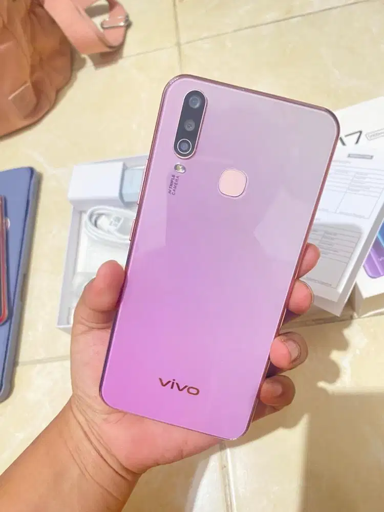 Dijual HP Vivo Y17 8/256 GB
