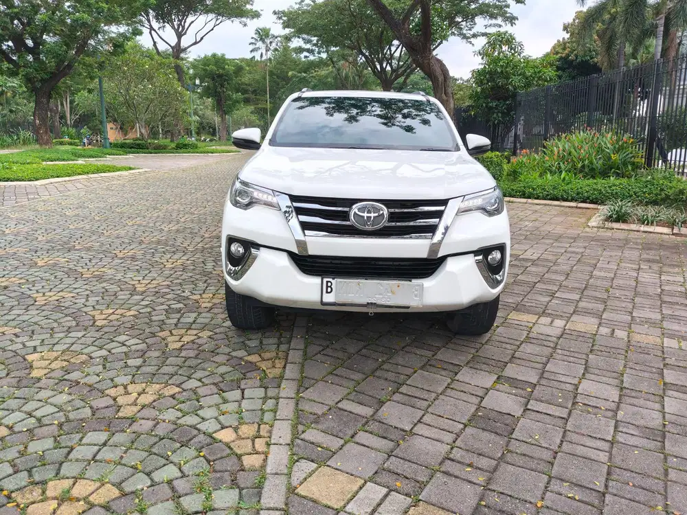 TOYOTA FORTUNER VRZ 2.4 DIESEL AT 2019