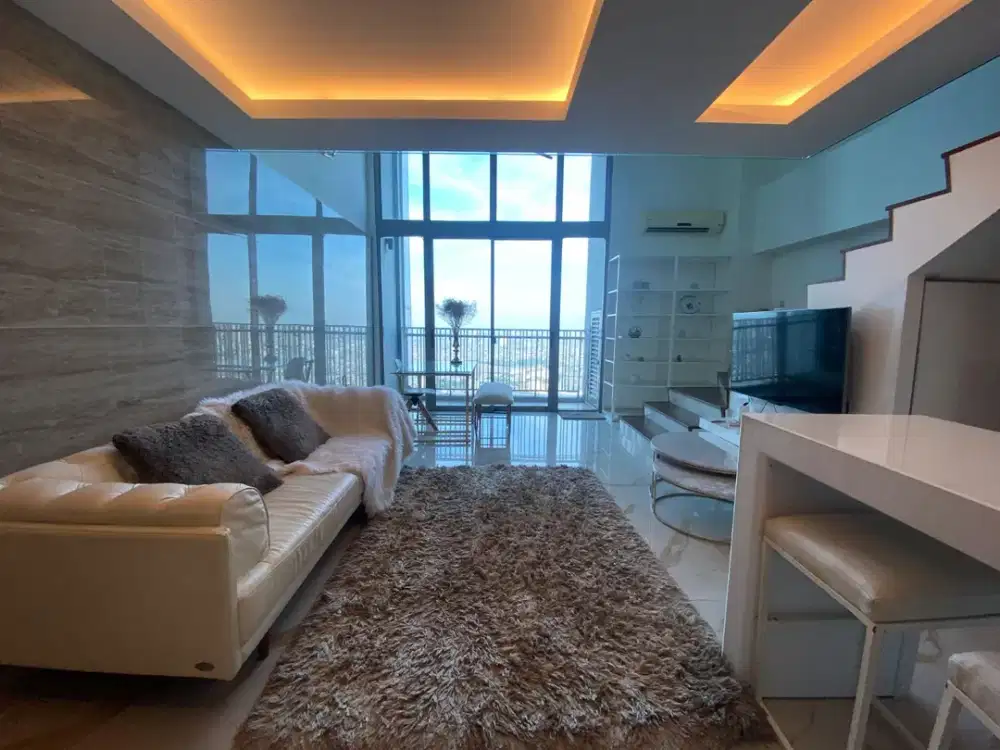 Sewa Kantor Apartemen Neo SOHO tipe HAMPTON Furnish Lengkap Lantai Tinggi Unit Bagus View Cakep Fasilitas Gratis Central Park, 2 tahun lebih murah