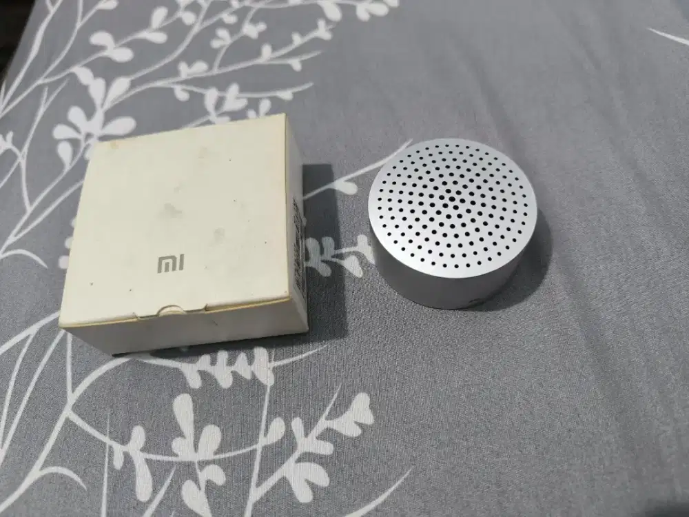 Speaker bluetooth merk Xiaomi Mi Compact suara jernih+premium jernih