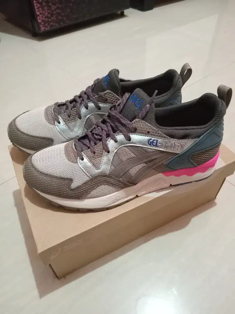 Sepatu Running Asics Gel-Lyte V