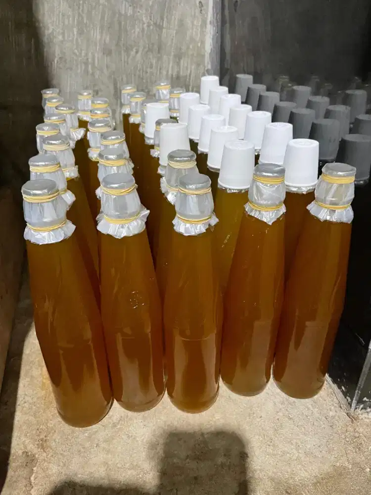 Madu asli baru diambil