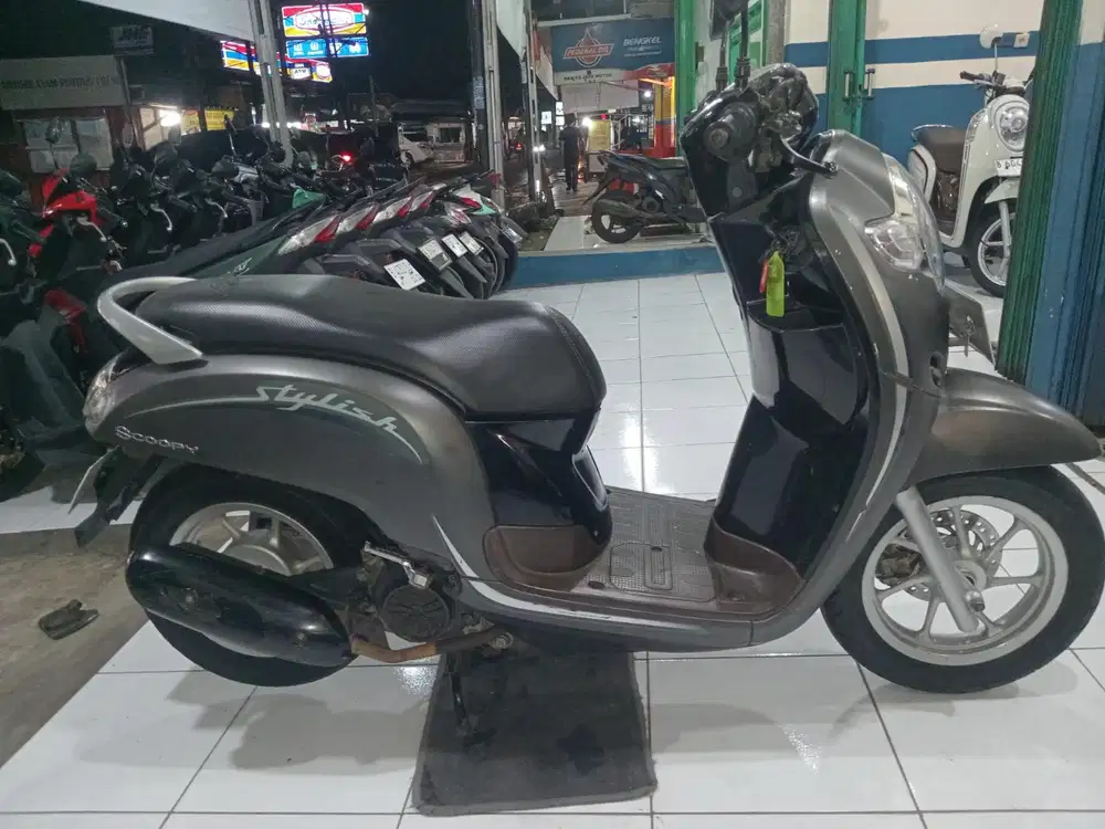 jual honda scoopy donat 2018 lengkap