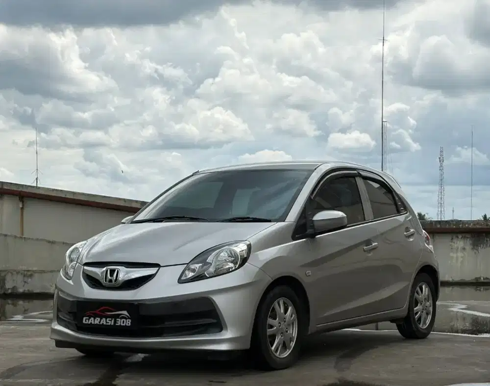 Honda Brio 1.3 E Manual Tahun 2012 Warna Silver  KM 110rb