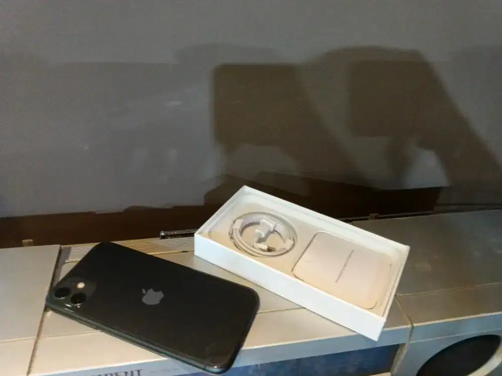 Iphone 11 256gb sebagian baru mura