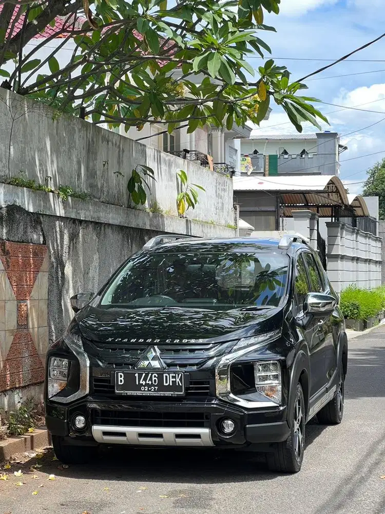 Mitsubishi Xpander Cross Premium KM 40rb Full Original