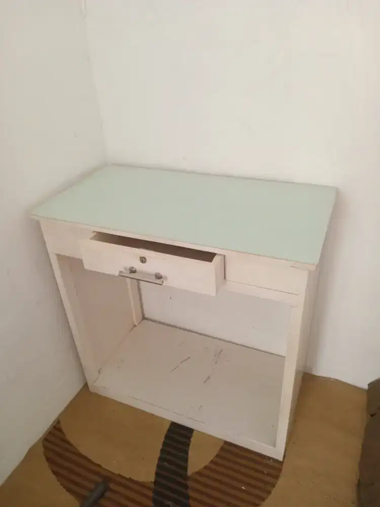 Furniture 1 unit meja belajar