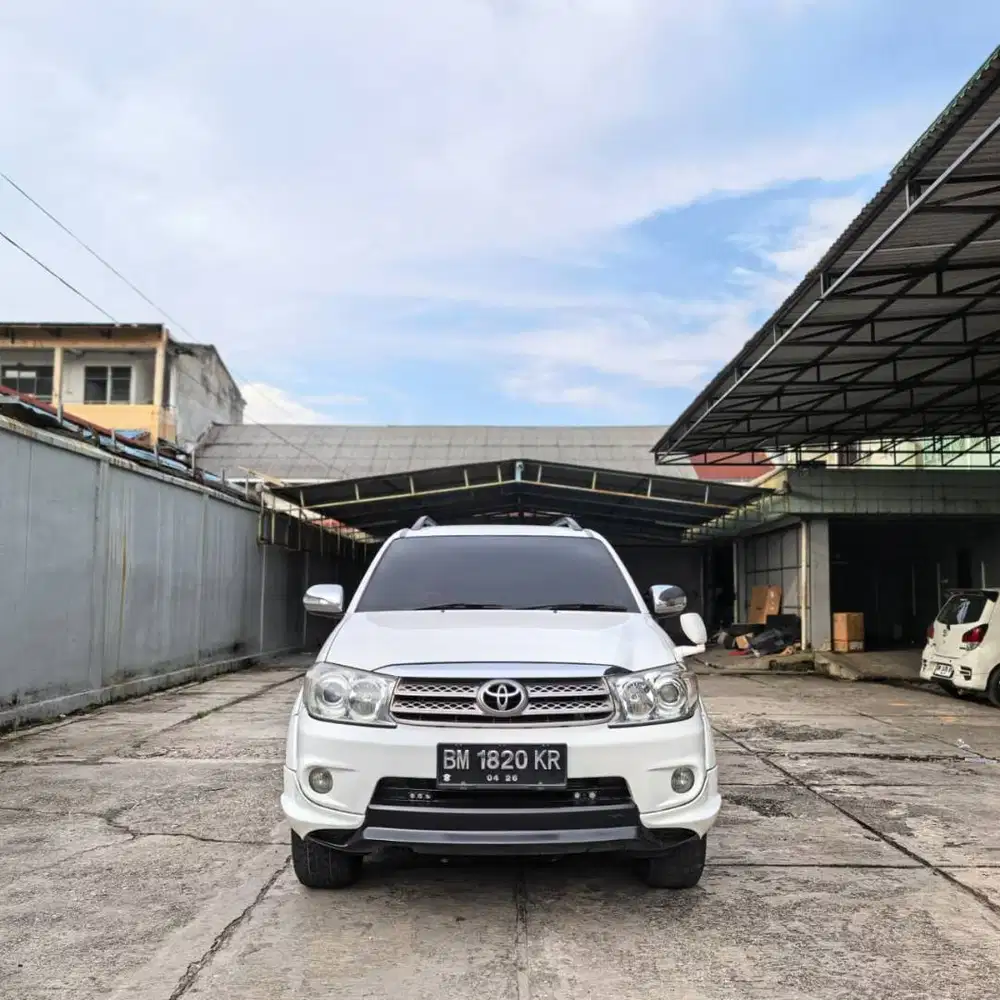 FORTUNER G TRD MANUAL 2011