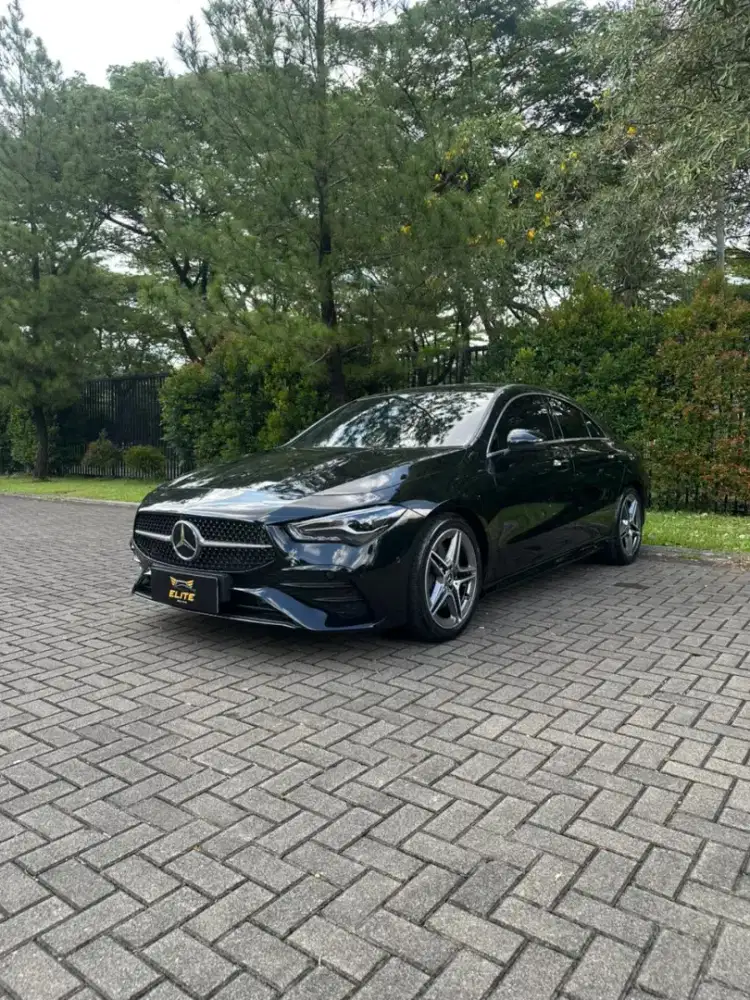 Mercedes Benz CLA 200 AMG 2024