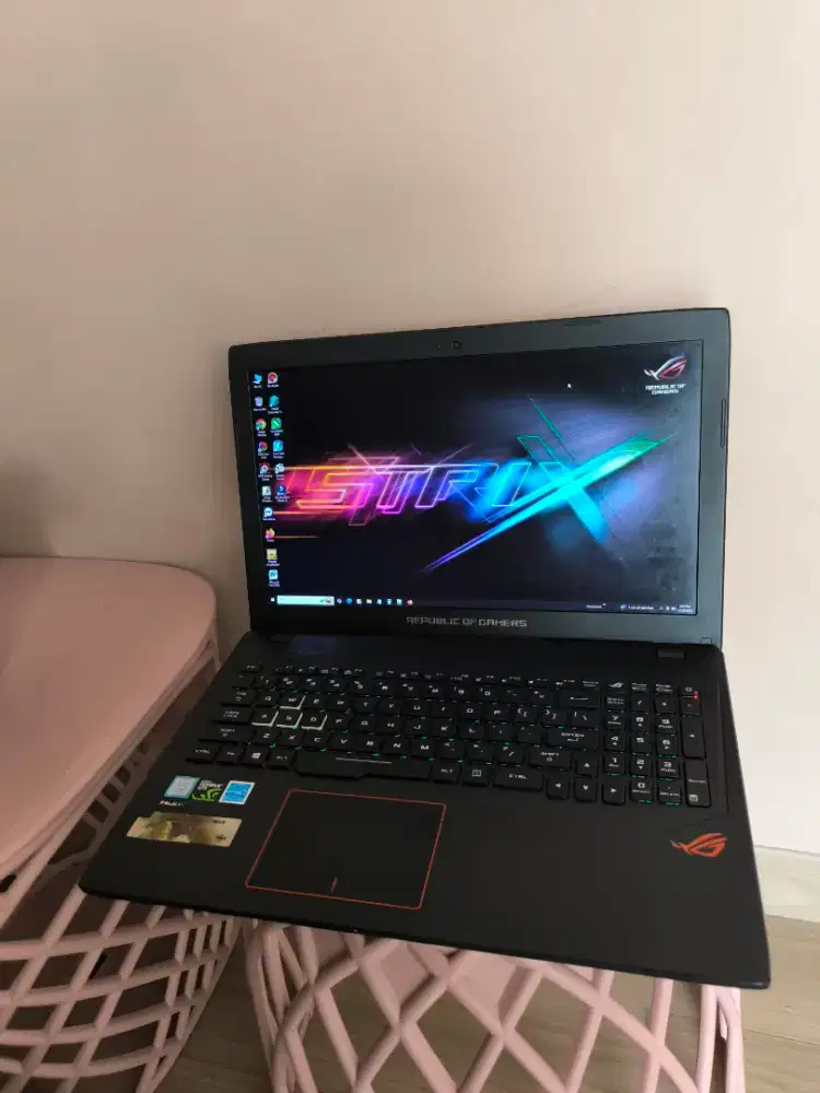 Dijual Laptop ROG GL553VD Core i7 Ram 16 GB SSD