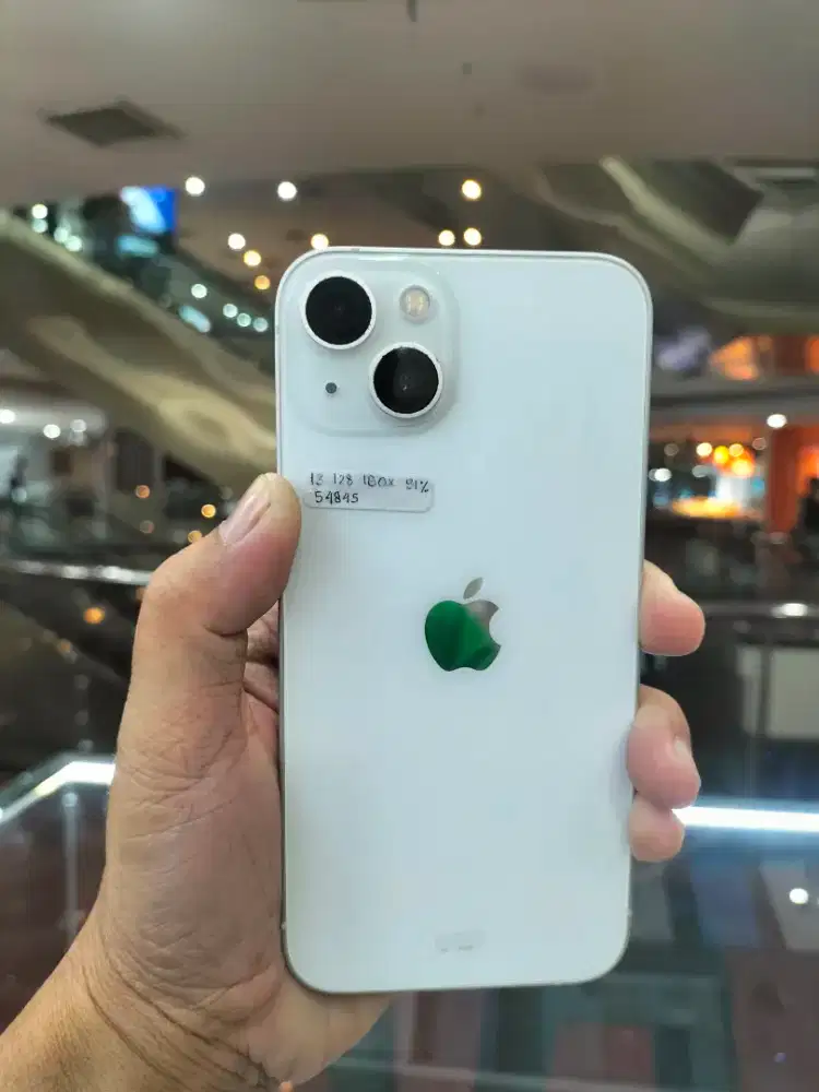 iPhone 13 128GB ex iBox bisa kredit