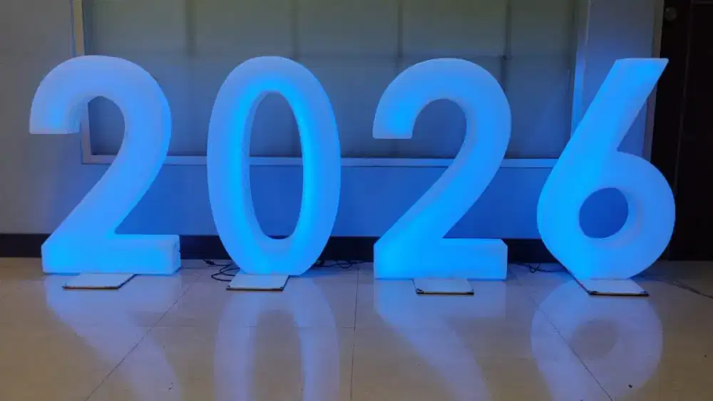 Bingkai Angka Besar Lampu Neon RGB