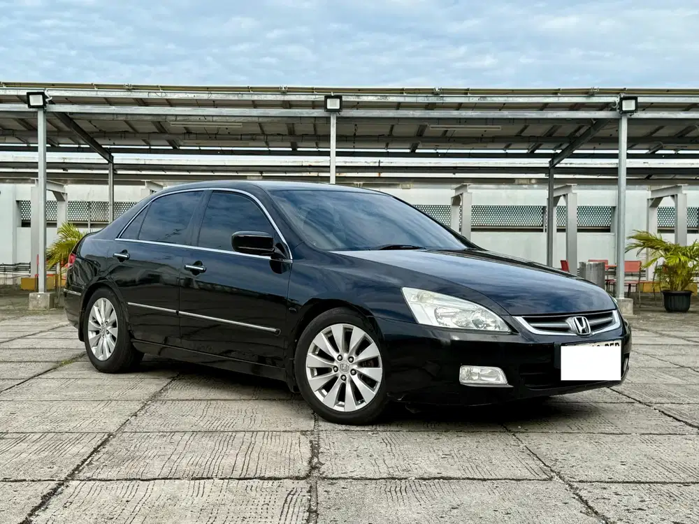 Honda Accord 2.4 VTI-L MT 2004 Bensin