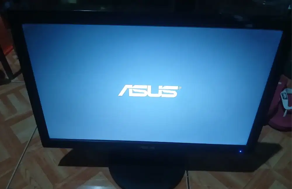 Monitor ASUS 19 inc mulus