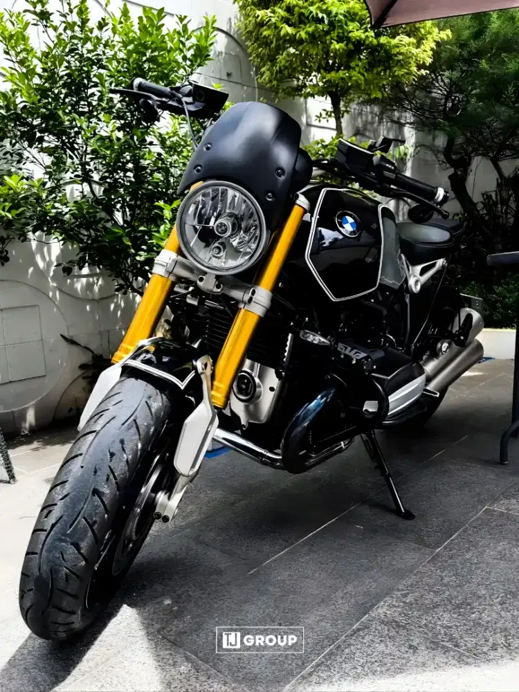 FOR SALE!! BMW RNINET ROADSTER 2015