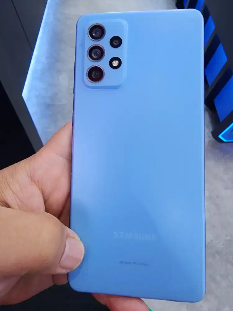 Samsung A72 8/256gb