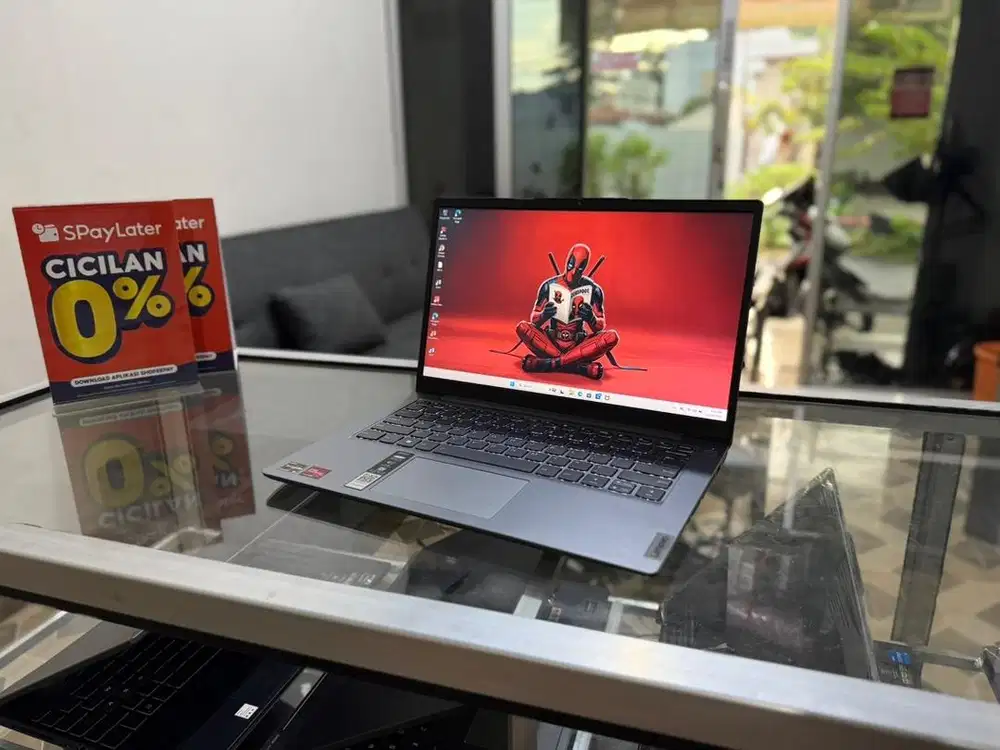 AMD RYZEN 5 5625U RAM 8 GB SSD 512 GB VGA 2 GB AMD RADEON