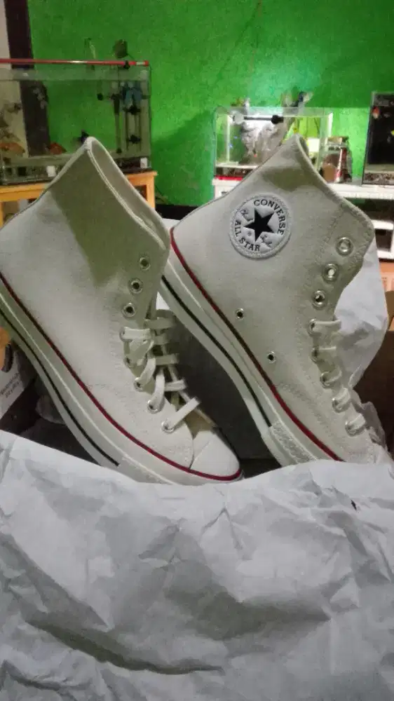 Sepatu Converse di beliin GK mau dipake mahar 1 jt