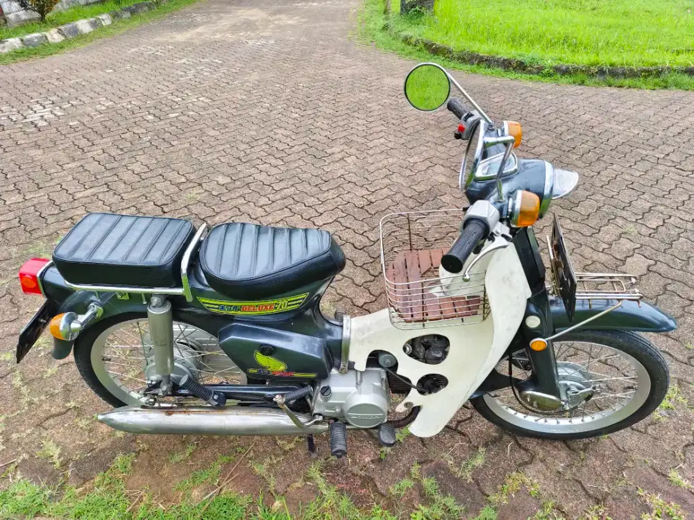 Dijual Honda Cub C 86 warna Hitam