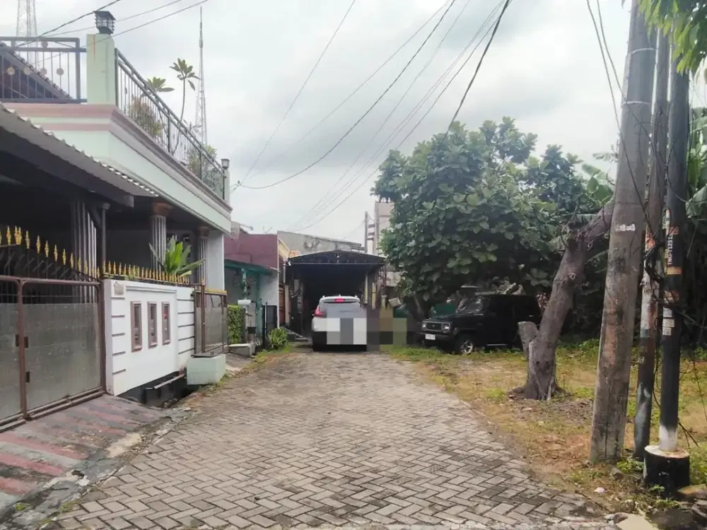 Dijual Rumah Luas 2 Lantai di Karang Tengah – Hunian Nyaman Siap Huni & Prospektif untuk Investasi