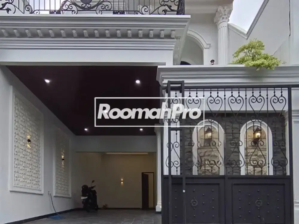 Brand New Modern Classic House Jagakarsa Jakarta Selatan Double Rooftop Luas Depan & Belakang