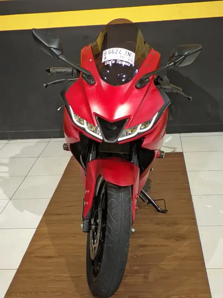 YAMAHA R 15 VVA 2017