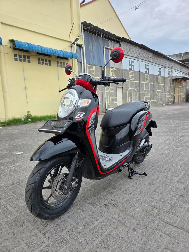 Honda Scoopy Sporty Hitam 2020