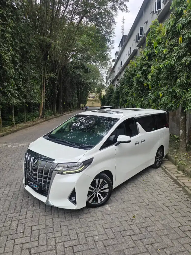 Toyota alphard facelift atpm 2018 / 2019 A/T Putih