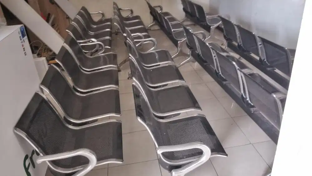 Di jual kursi bekas Apotek