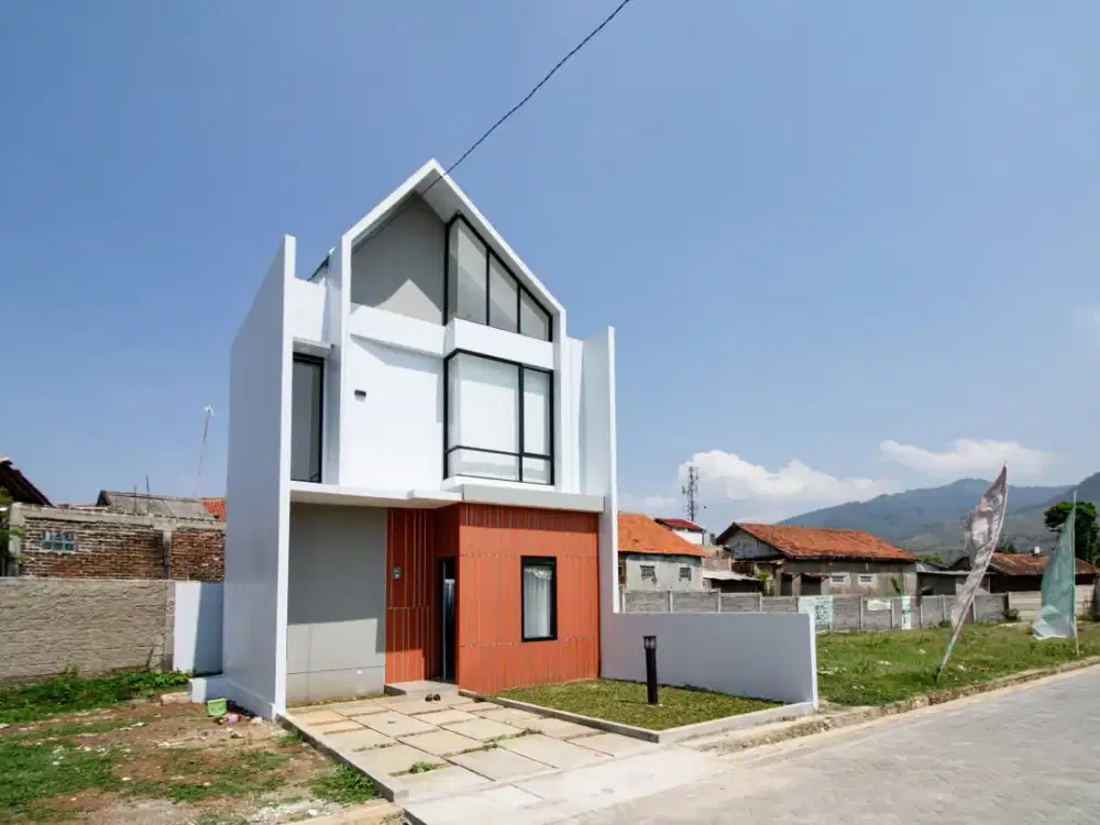 Rumah 2 lantai harga 1 lantai Lokasi dekat dengan exit tol getaci dan RS Unisba