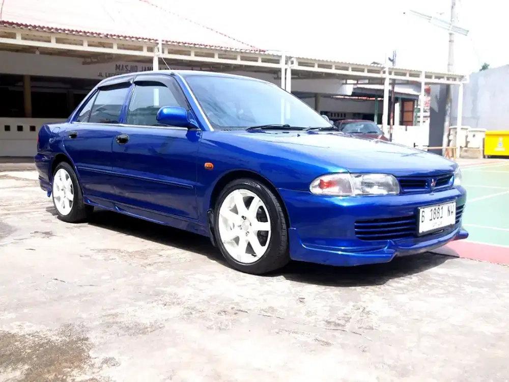 MURAH mitsubishi lancer istimewa bisa Tt barang apa saja