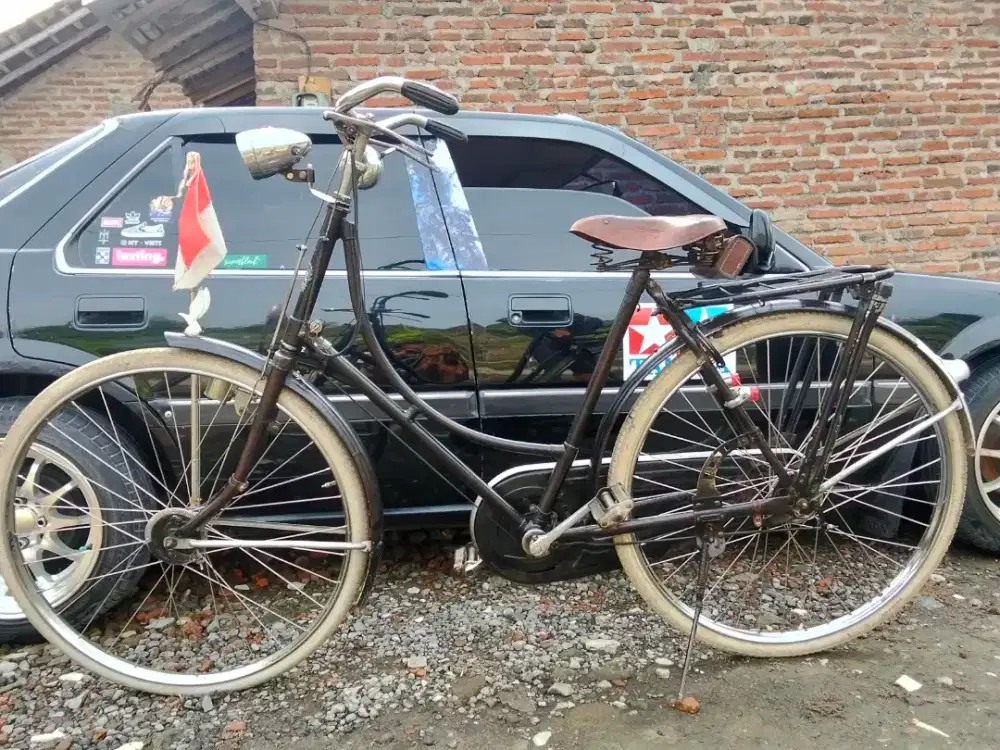 Jual sepeda Onthel antik peninggalan Mbah Kakung masih orisinil