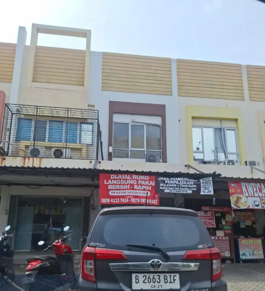 Ruko cocok buat dagang segala usaha dekat pintu masuk pasar