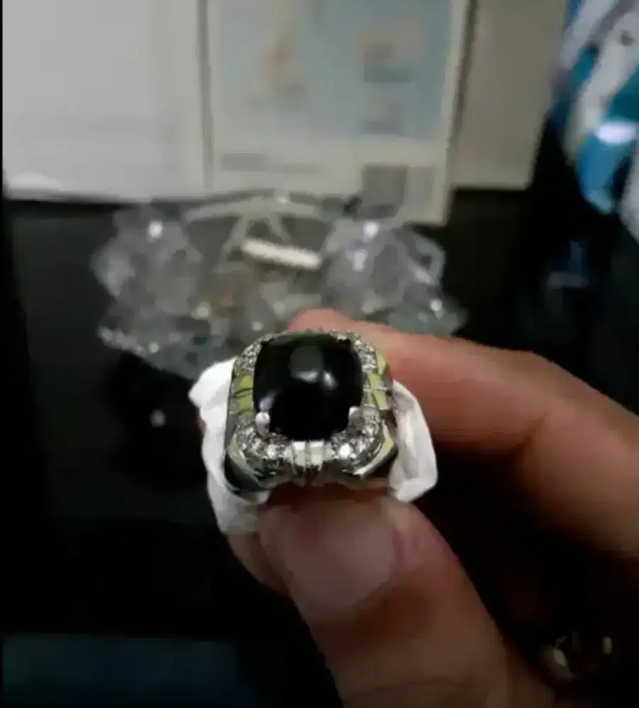 Cincin Batu Kecubung Hitam